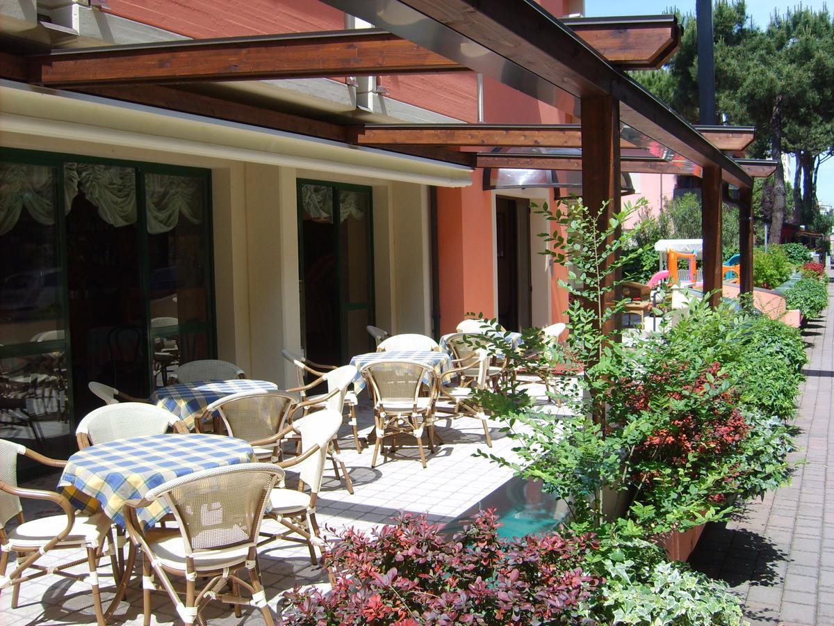 Hotel Valentino 피나렐라 외부 사진